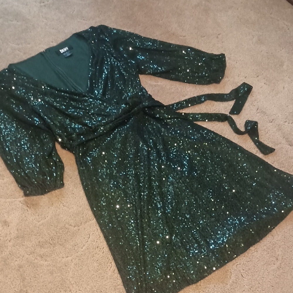 DKNY size 16 Green Formal Dress
